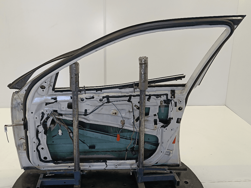 Дверь передняя правая к BMW 5 E39 (95-00)