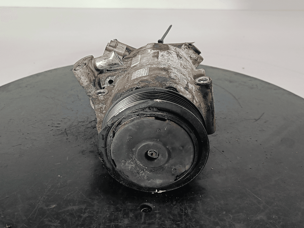 Компрессор кондиционера к Volkswagen Polo 4 (01-05)