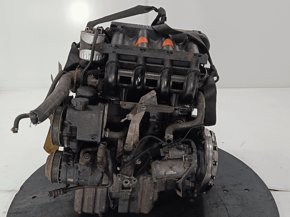 Двигатель к Mercedes Sprinter W901-905 (95-06)