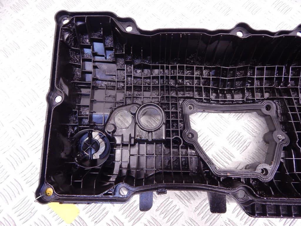 Клапанная крышка к BMW 3 E46 (97-03)