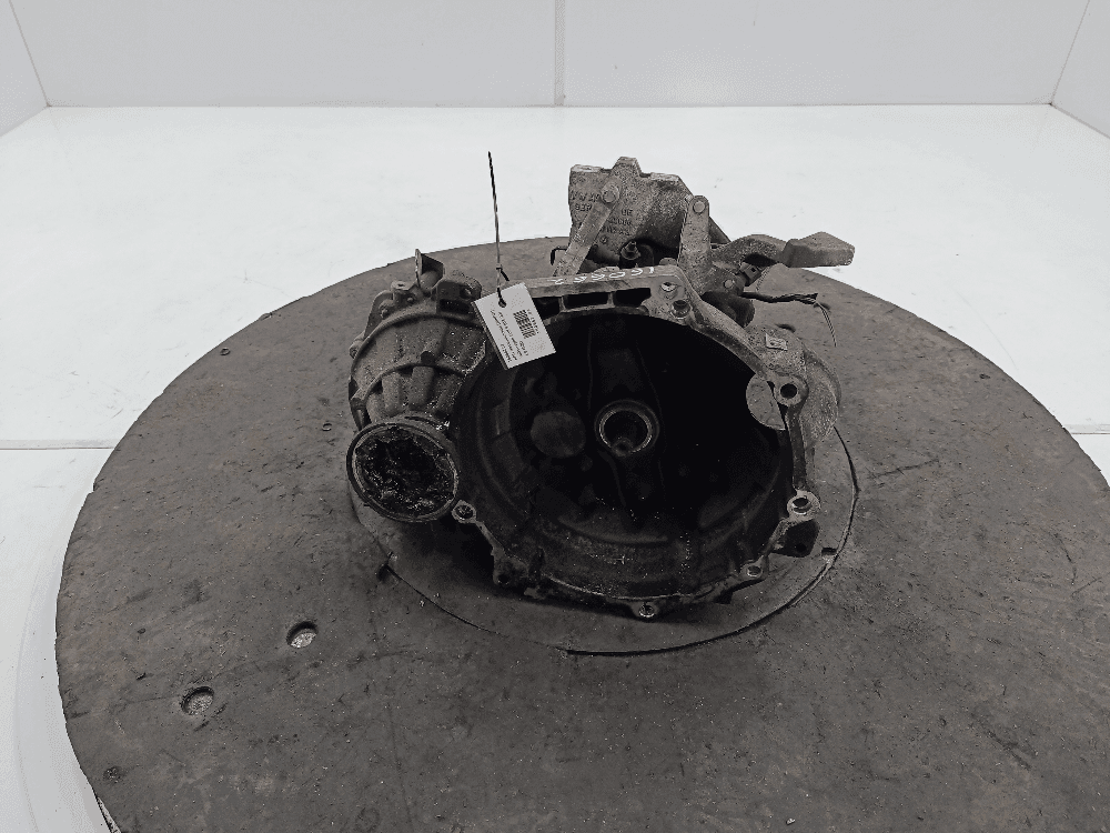 КПП механическая (МКПП) к Volkswagen Golf 5 (03-09)