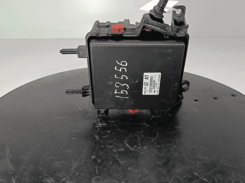 Блок предохранителей к Renault Scenic 3 (09-12)