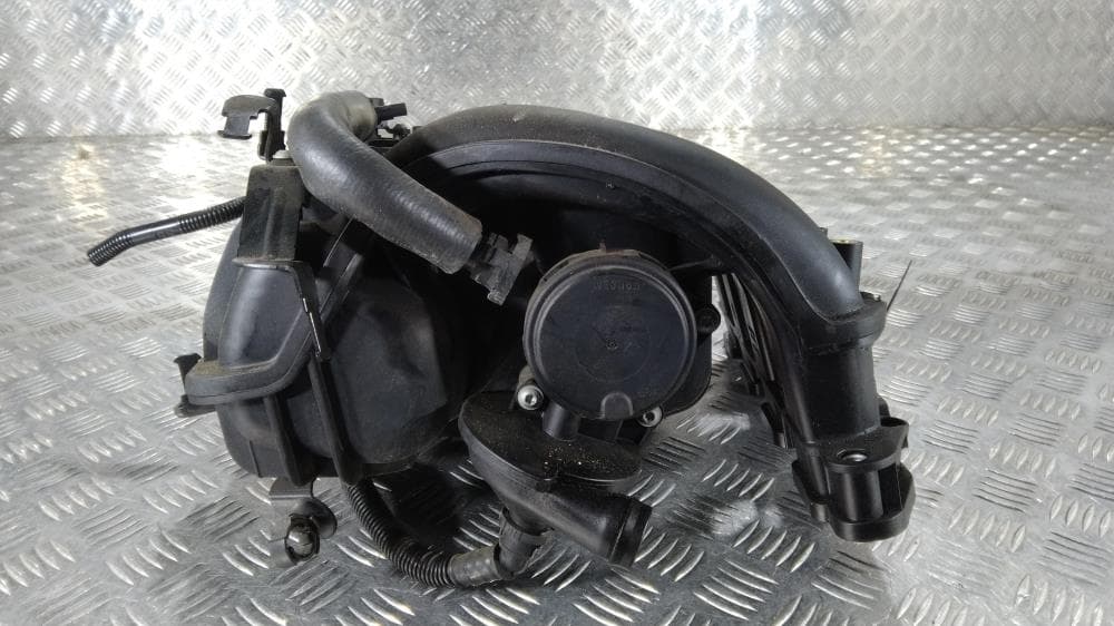 Коллектор впускной к BMW 3 E90/E91/E92/E93 (05-10)