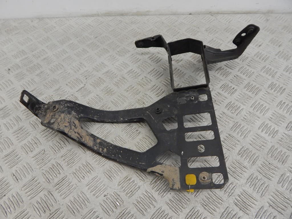 Кронштейн к BMW 5 E60/E61 (02-07)