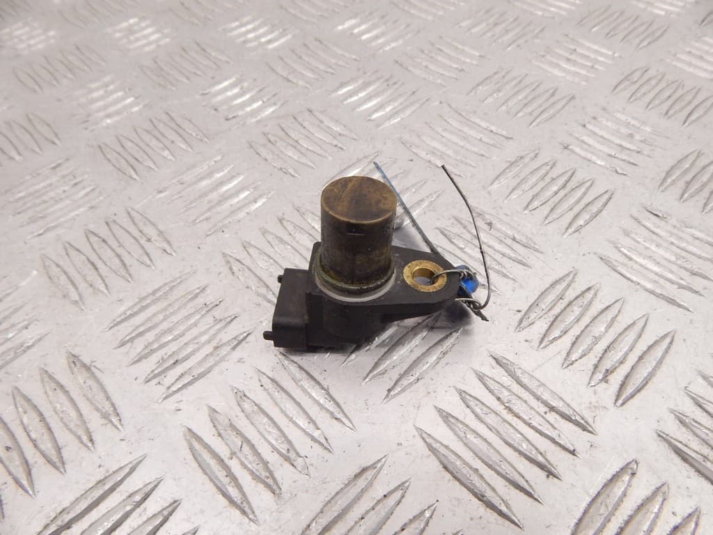 Датчик распредвала к Mercedes Vaneo W414 (01-05)