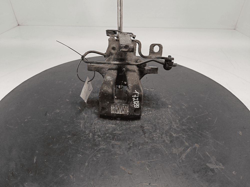 Суппорт задний правый к Citroen C4 Picasso 1 (06-13)