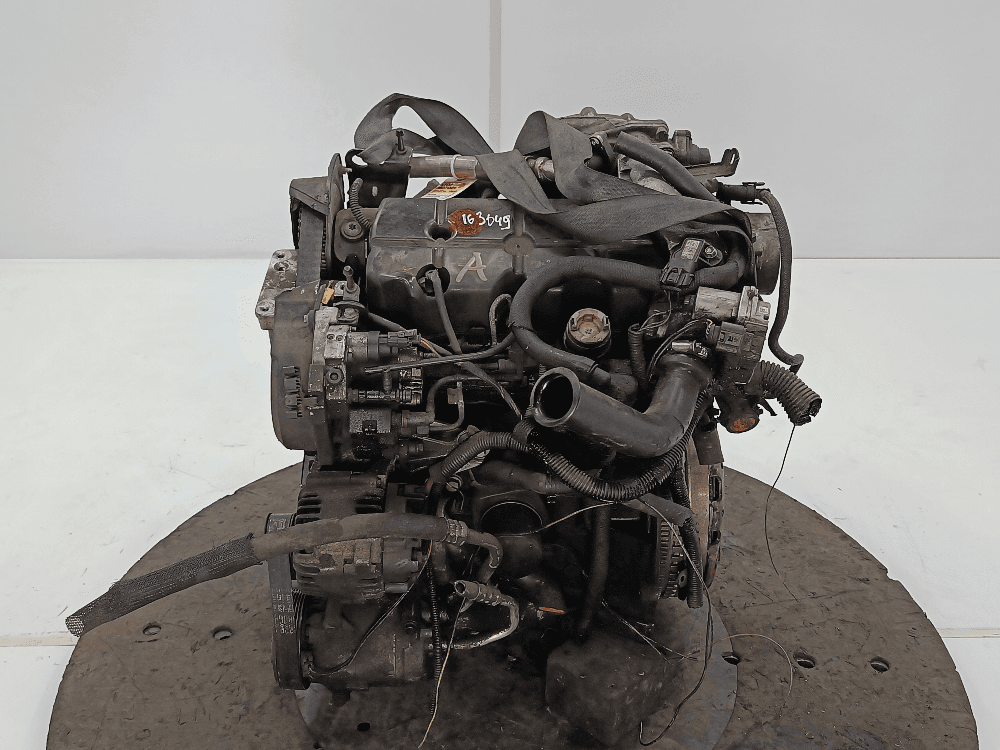 Двигатель к Renault Scenic 2 (03-06)