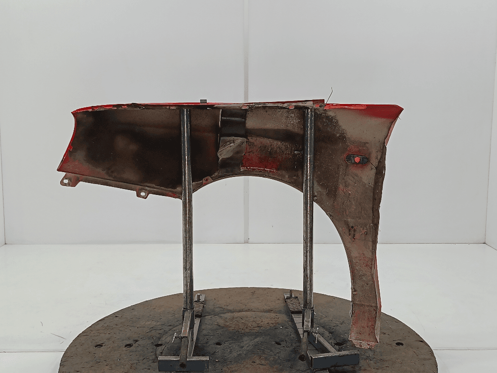 Крыло переднее правое к Volkswagen Golf 3 (91-99)