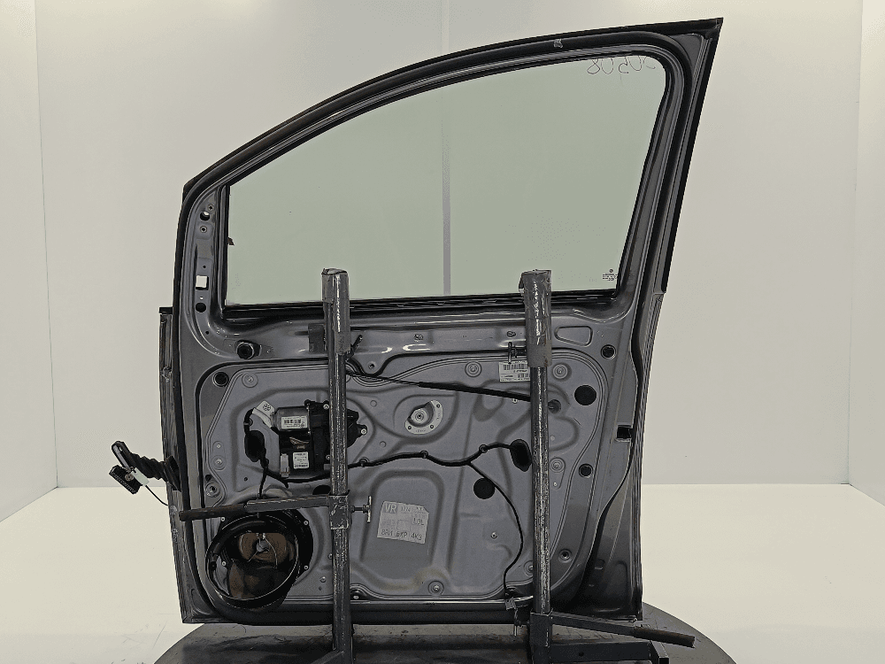 Дверь передняя правая к Volkswagen Touran 1 Рестайлинг (06-10)