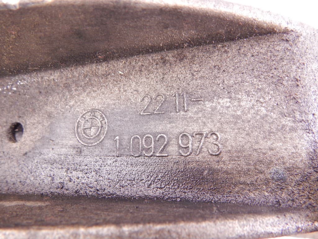 Кронштейн двигателя к BMW 5 E39 (95-00)