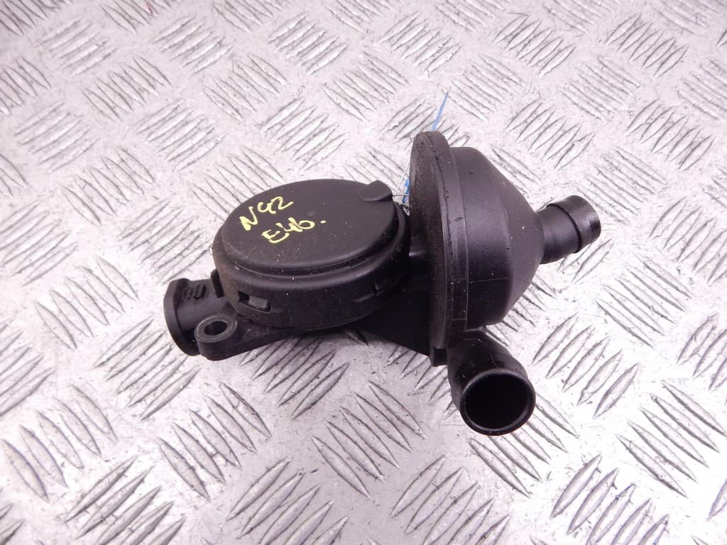 Маслоотделитель (сапун) к BMW 3 E46 (97-03)