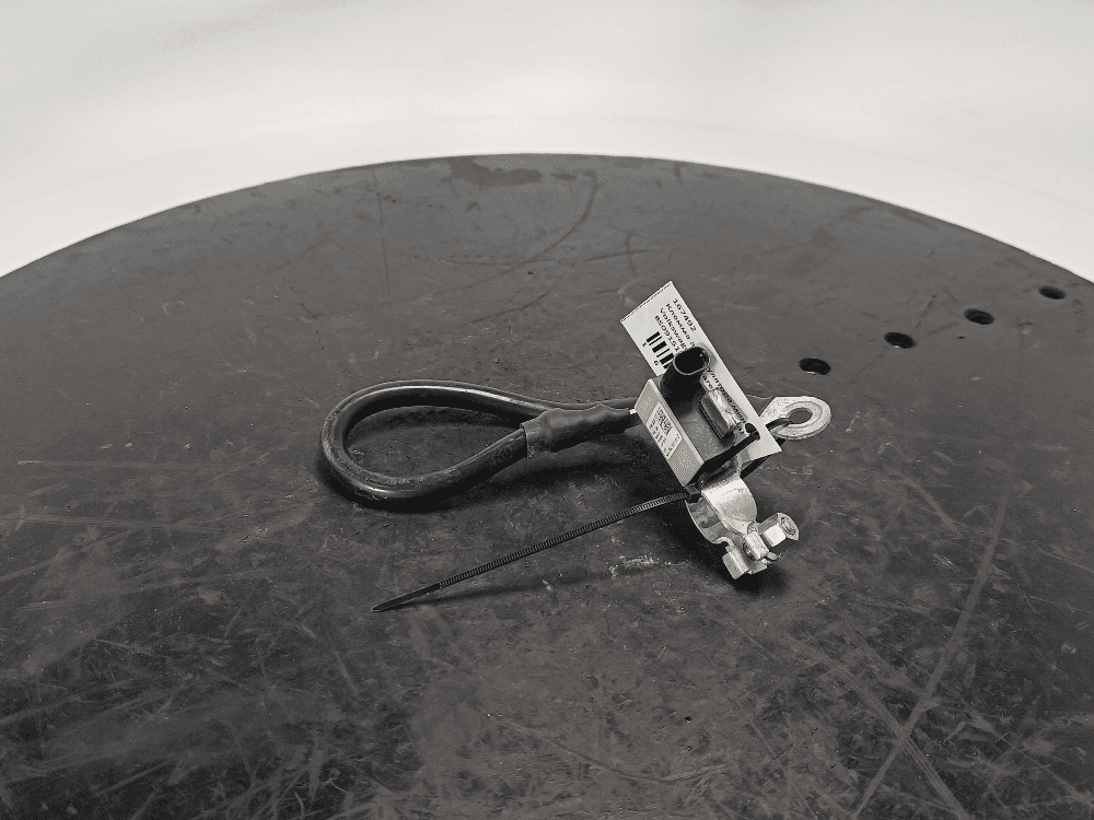 Клемма аккумулятора минус к Volkswagen Touareg 3 (18-24)