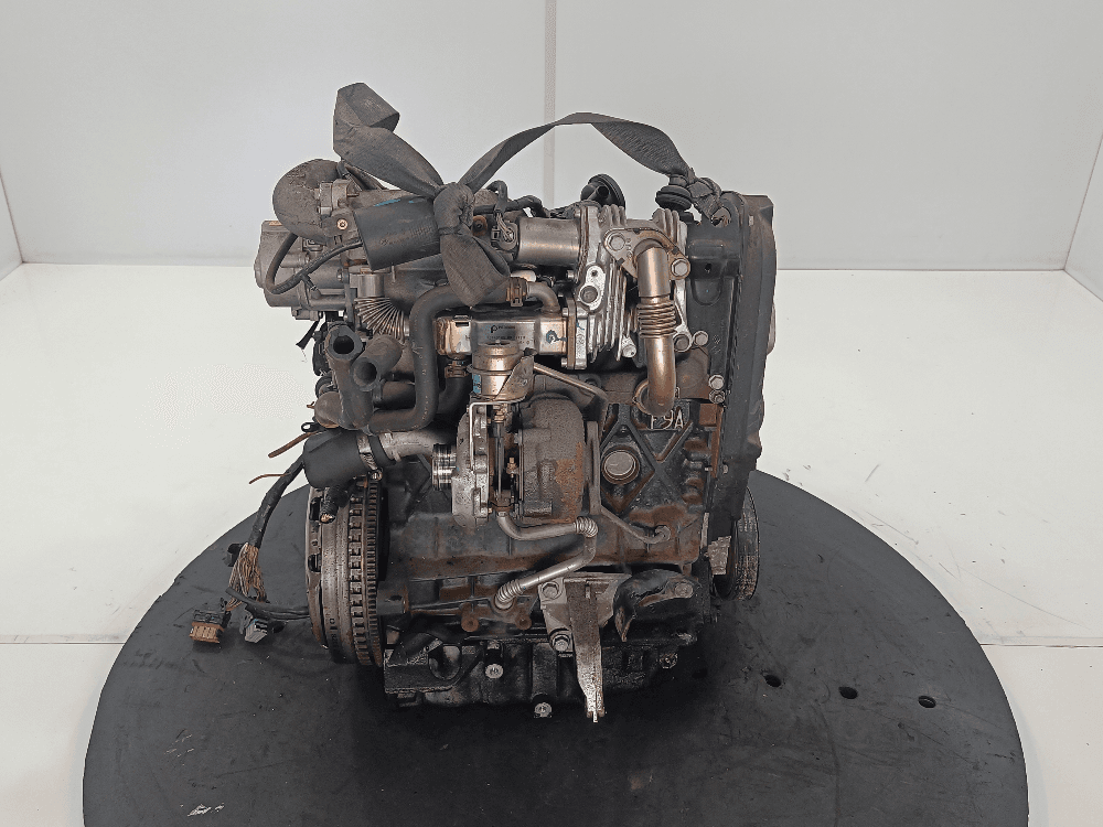 Двигатель к Renault Scenic 2 (03-06)