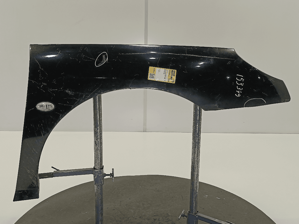 Крыло переднее правое к Peugeot 407 (04-11)