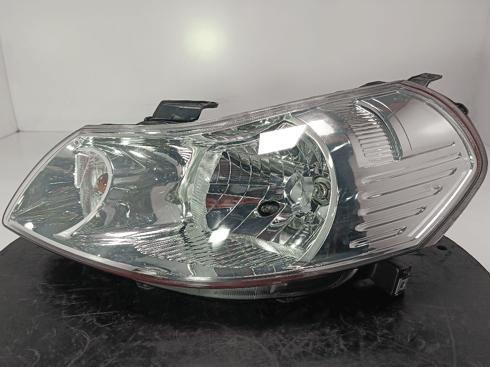 Фара левая к Suzuki SX4 1 (06-09)