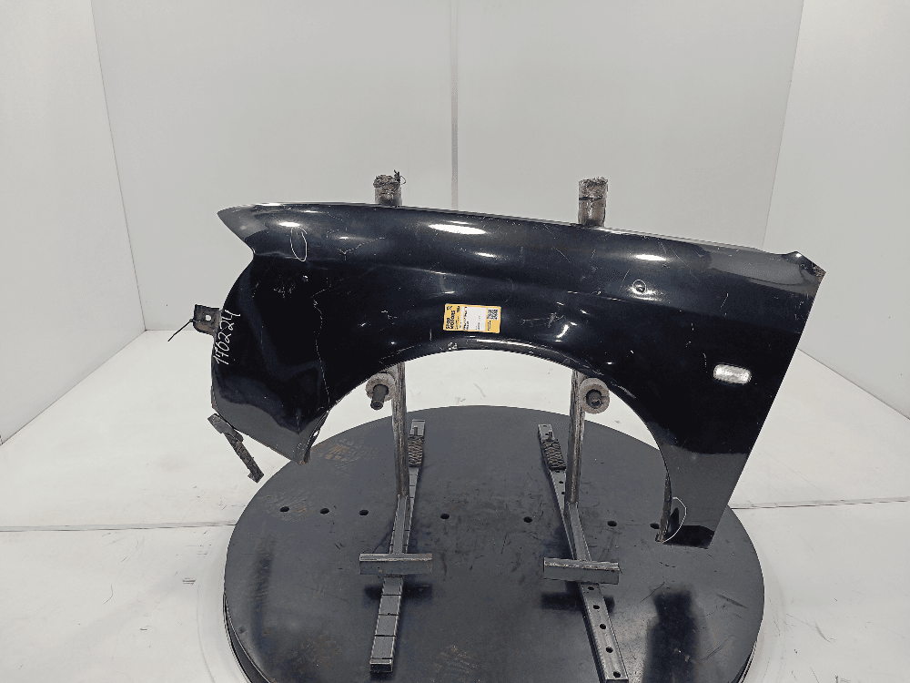 Крыло переднее левое к Audi A6 C5/4B (97-01)