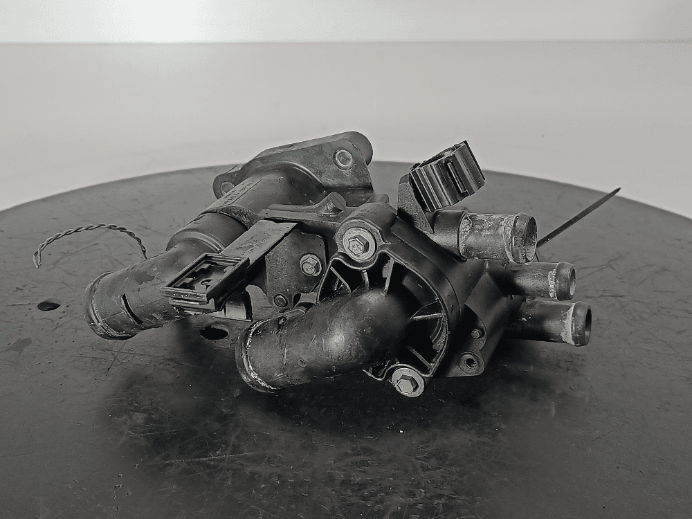 Корпус термостата к Volkswagen Polo 4 (01-05)