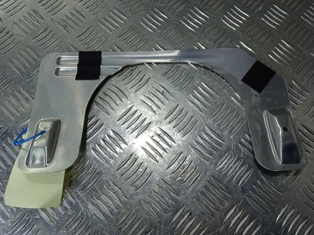 Кронштейн к Tesla Model X (15-21)