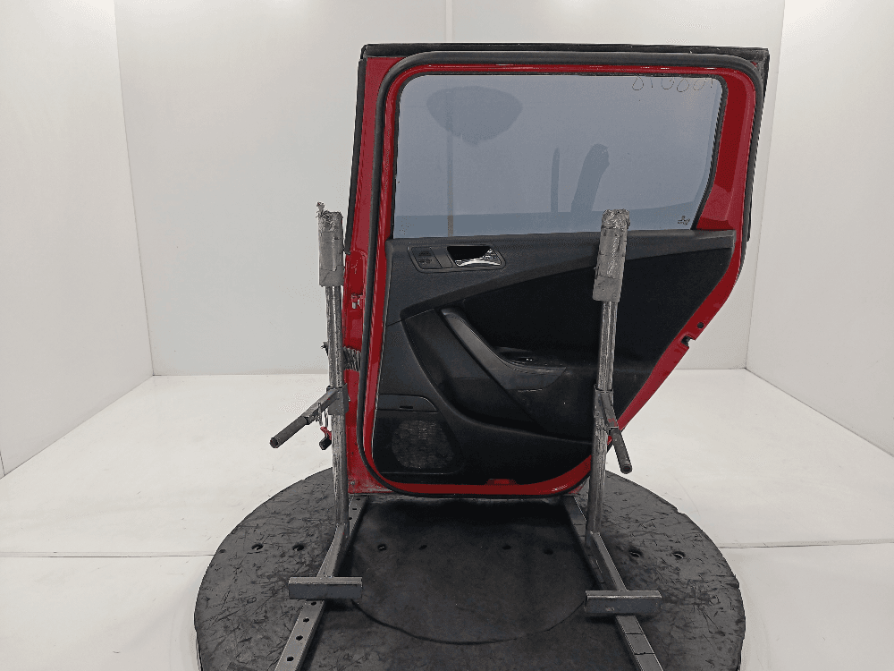 Дверь задняя правая к Volkswagen Passat B6 (05-10)