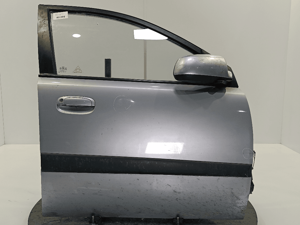 Дверь передняя правая к Kia Rio 2 (05-09)