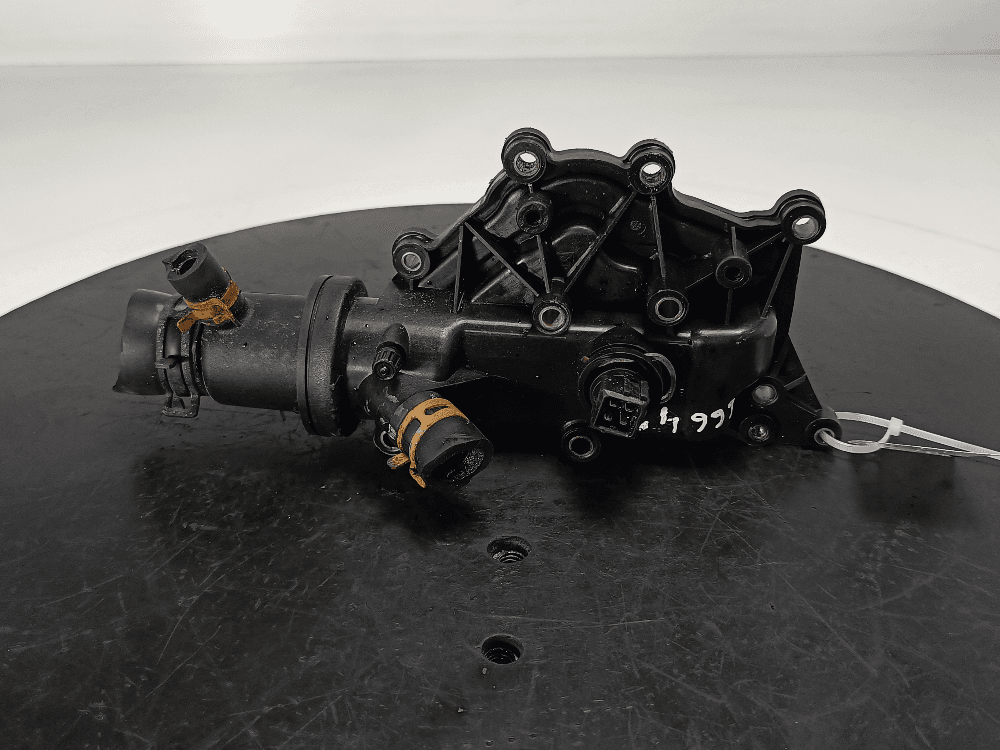 Корпус термостата к Renault Clio 2 Рестайлинг (01-03)