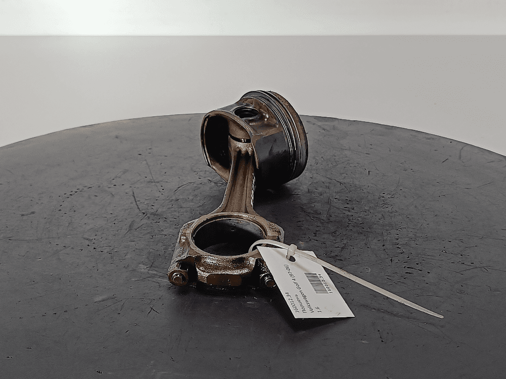 Поршень к Volkswagen Golf 4 (97-06)