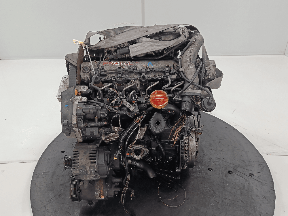 Двигатель к Renault Scenic 2 (03-06)