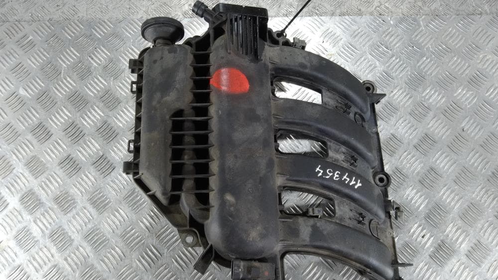 Коллектор впускной к Renault Megane 2 (02-06)