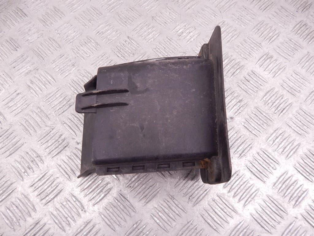 Воздуховод тормозной правый к BMW 7 F01/F02 (08-12)