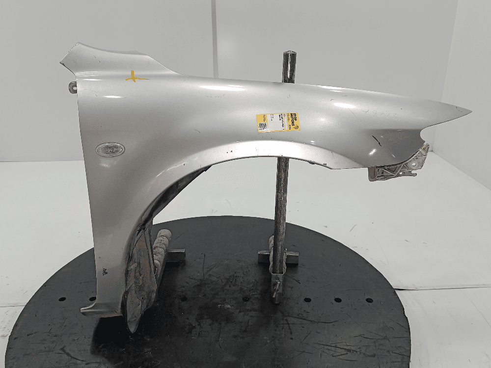 Крыло переднее правое к Mazda 6 1 (02-05)