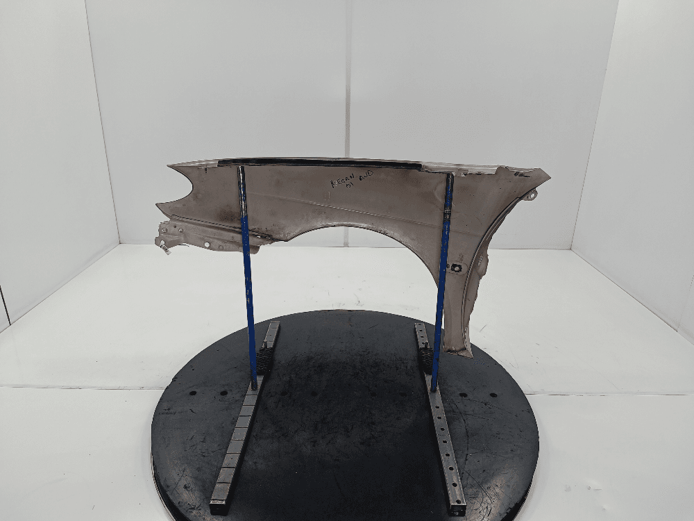 Крыло переднее правое к Renault Megane 1 Рестайлинг (99-03)