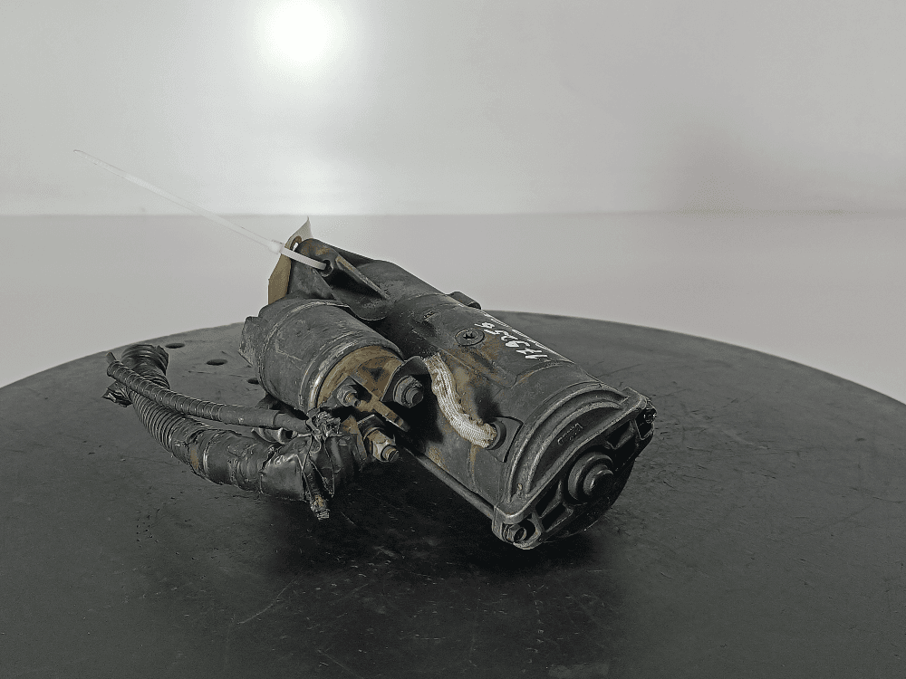 Стартер к Renault Laguna 2 (01-05)