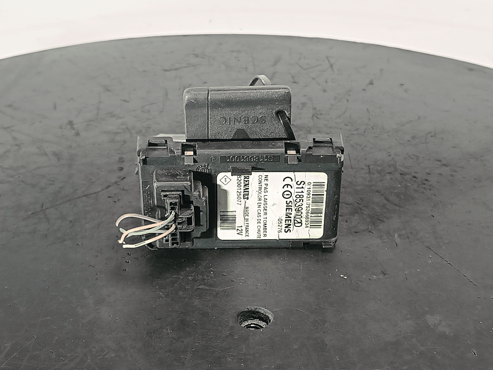 Замок зажигания к Renault Scenic 2 (03-06)