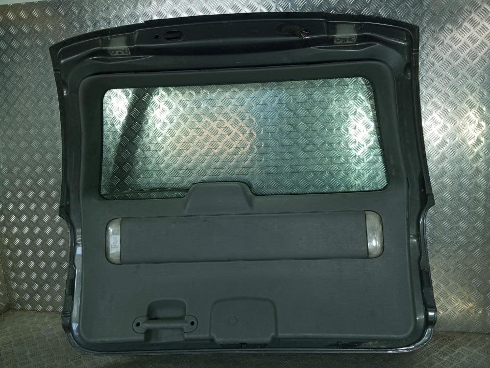 Крышка багажника (дверь 3-5) к Chrysler Voyager 4 (01-04)