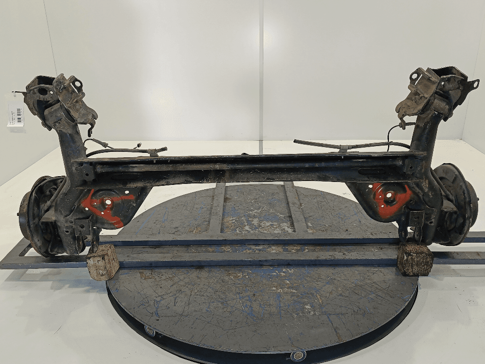 Балка подвески задняя к Nissan  Juke 1 (10-14)
