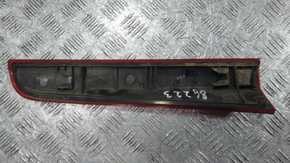 Фонарь задний правый к Nissan  Note E11 (05-09)