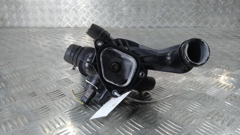 Корпус термостата к Mini Cooper R56 (06-10)
