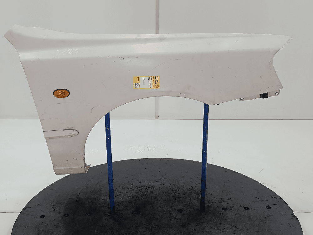 Крыло переднее правое к Hyundai Accent 2 (99-05)