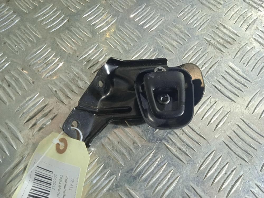 Кронштейн к Tesla Model X (15-21)