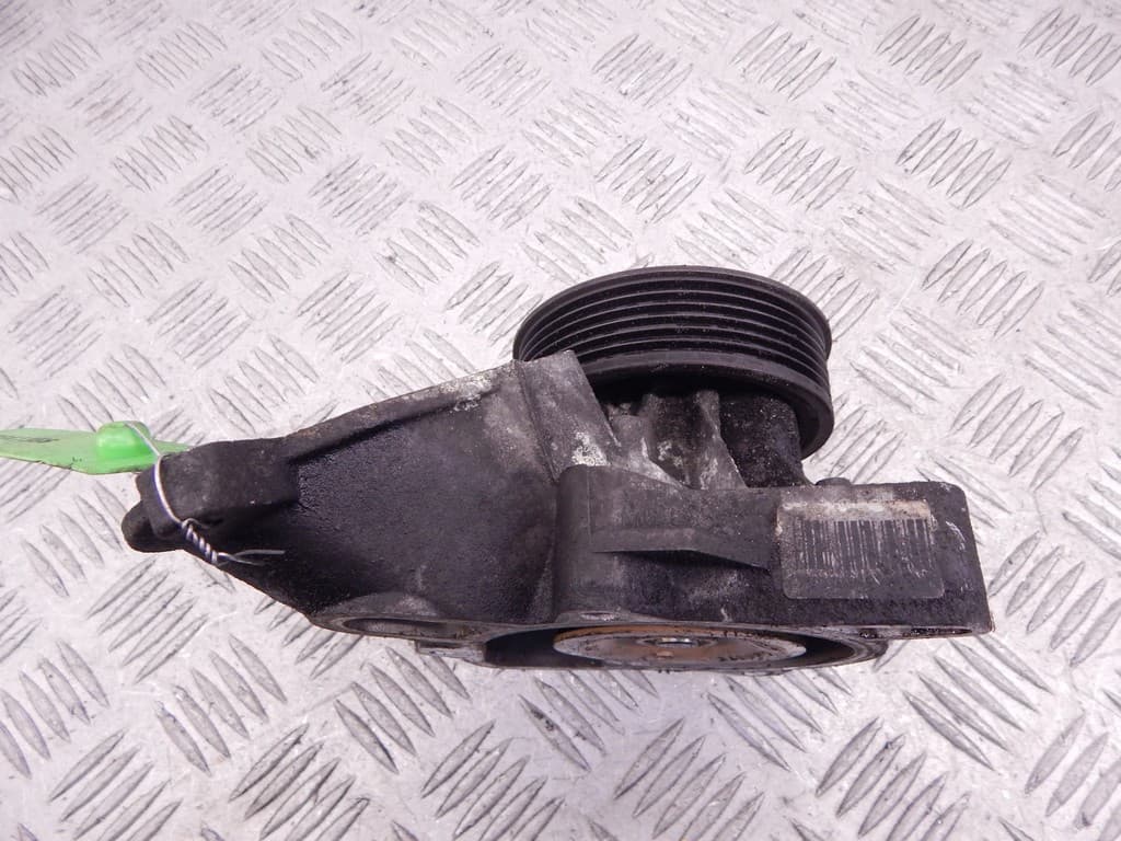 Помпа к BMW 5 E60/E61 (02-07)