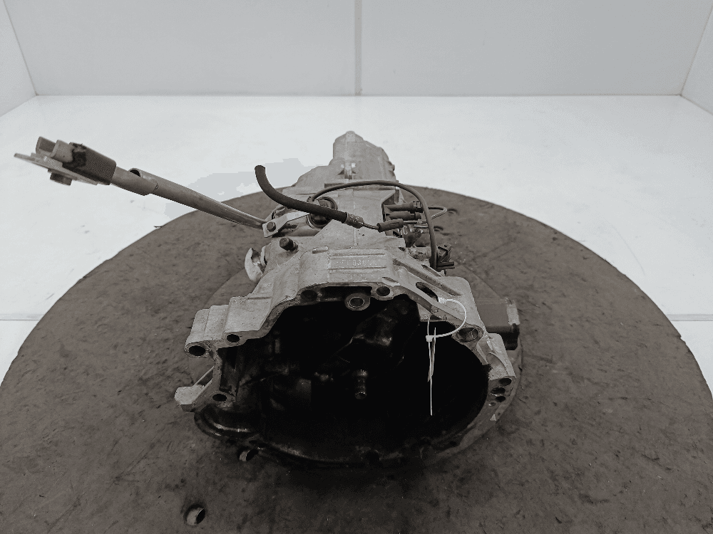 КПП механическая (МКПП) к Audi A4 B6 (01-05)