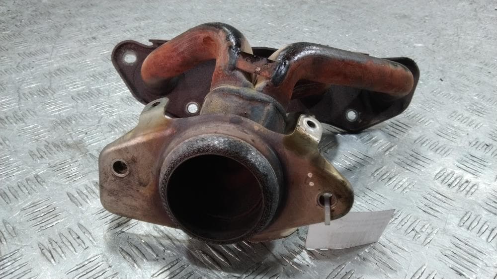 Коллектор выпускной к Nissan  Note E11 (05-09)