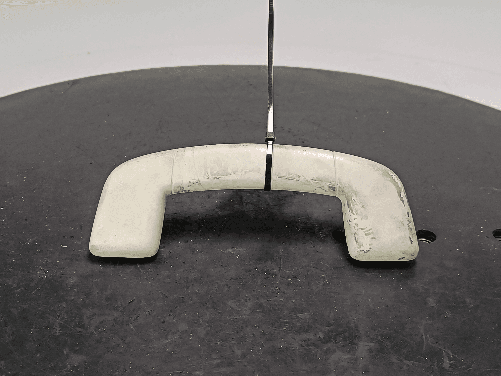 Ручка внутренняя потолочная к Volkswagen Passat B8 (14-19)