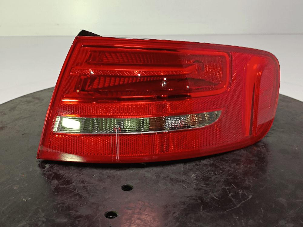 Фонарь задний правый к Audi A4 B8/8K (07-11)