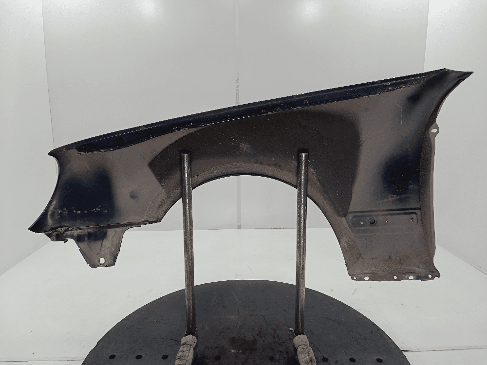 Крыло переднее правое к Mercedes E Class W210/S210 Рестайлинг (99-02)