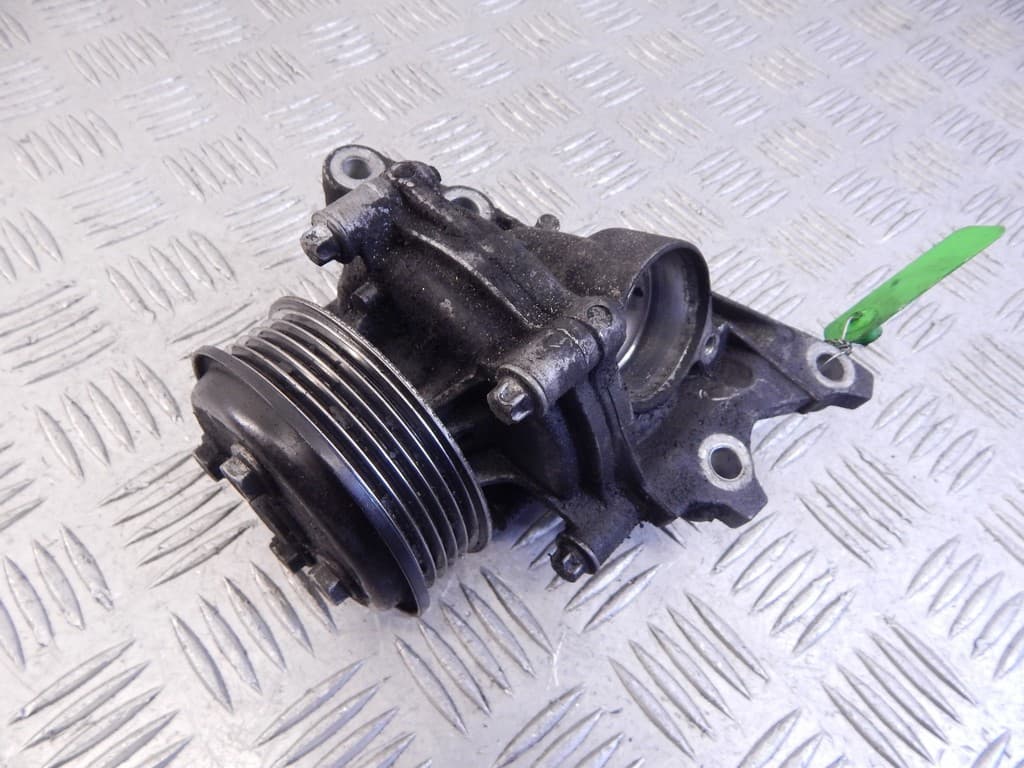 Помпа к Mercedes B W245 (05-08)