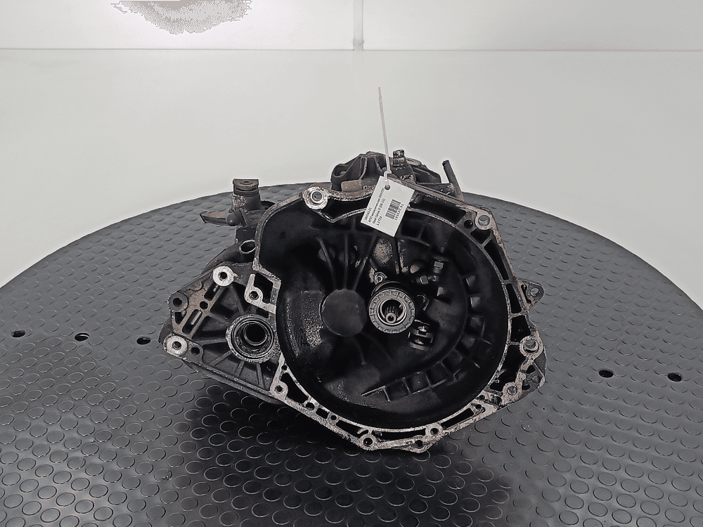 КПП механическая (МКПП) к Opel Corsa D (06-11)