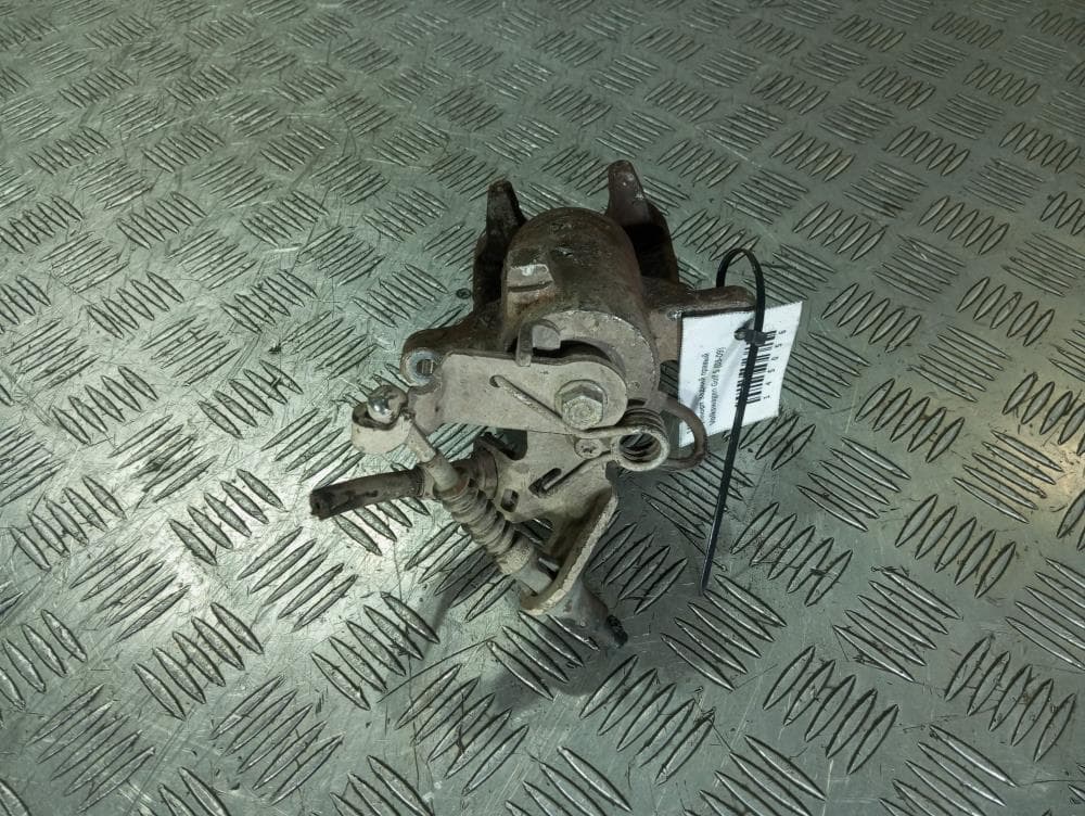 Суппорт задний правый к Volkswagen Golf 5 (03-09)