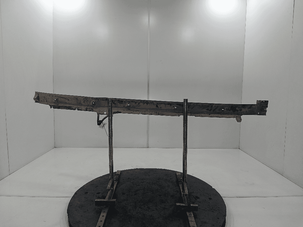 Накладка порога к Volkswagen Touareg 3 (18-24)