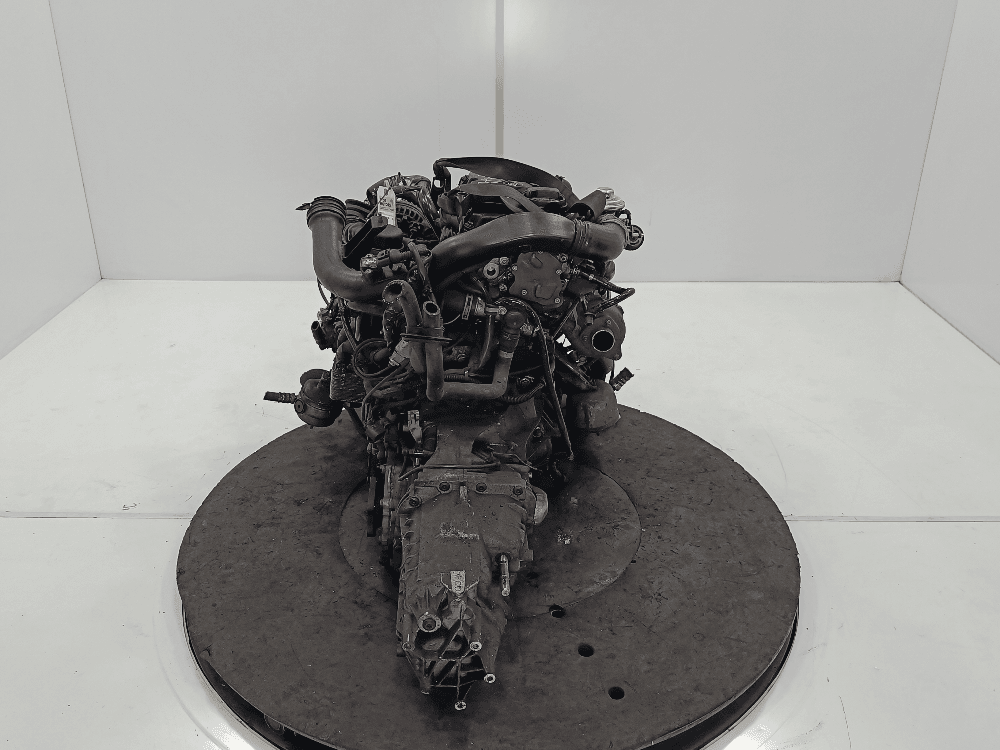 Двигатель к Audi A4 B6 (01-05)